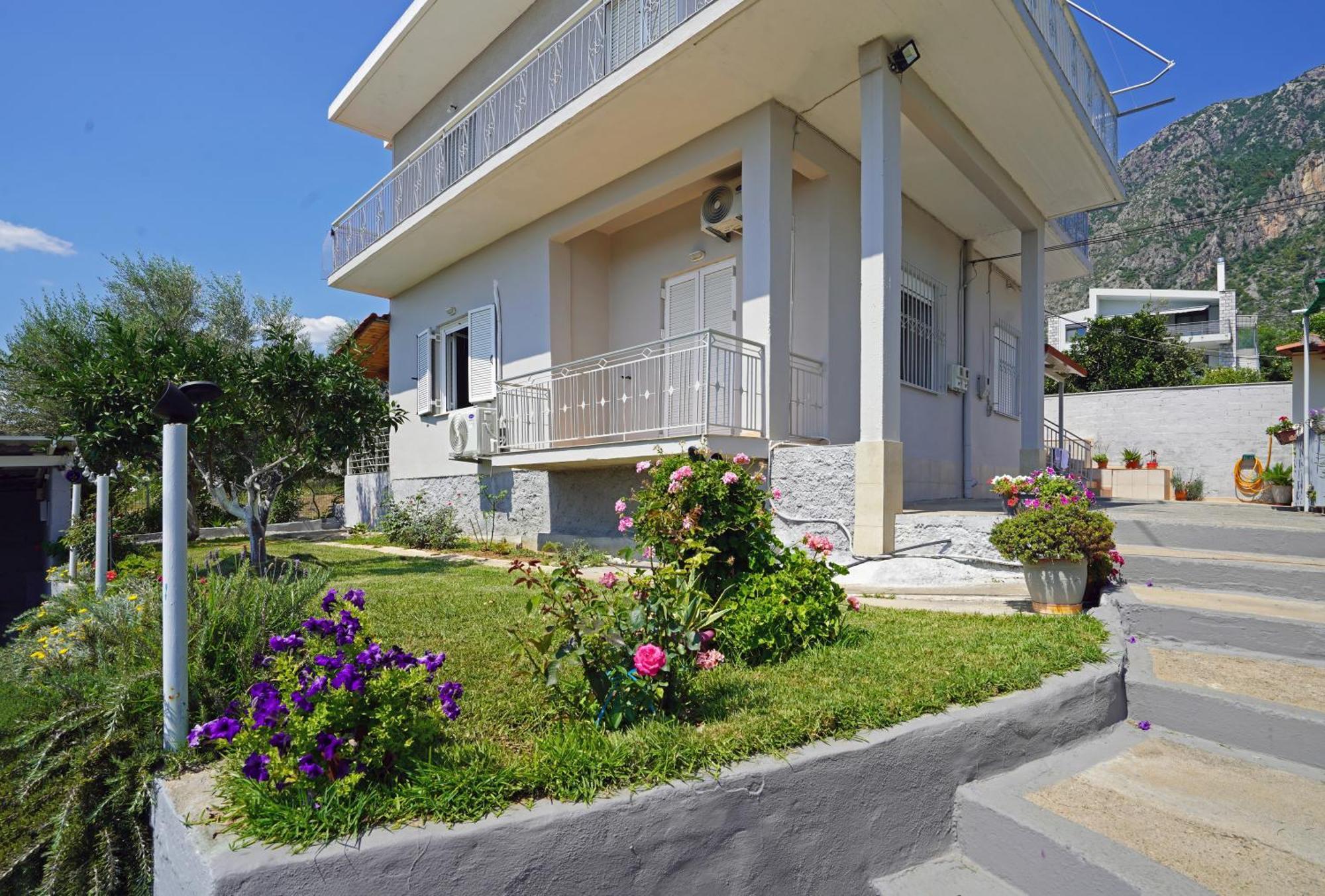 Kalimera Suite Kalamata Bagian luar foto